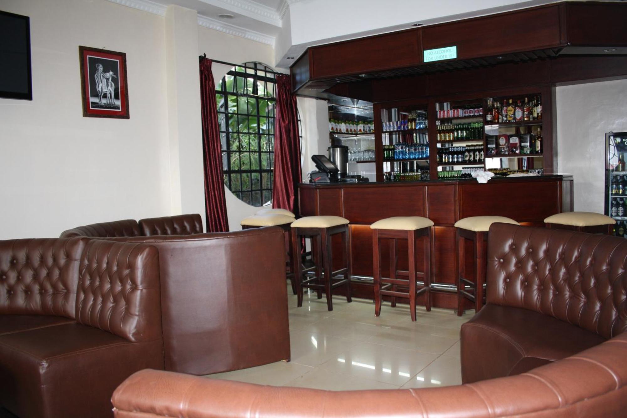 Gatimene Gardens Hotel Meru Extérieur photo